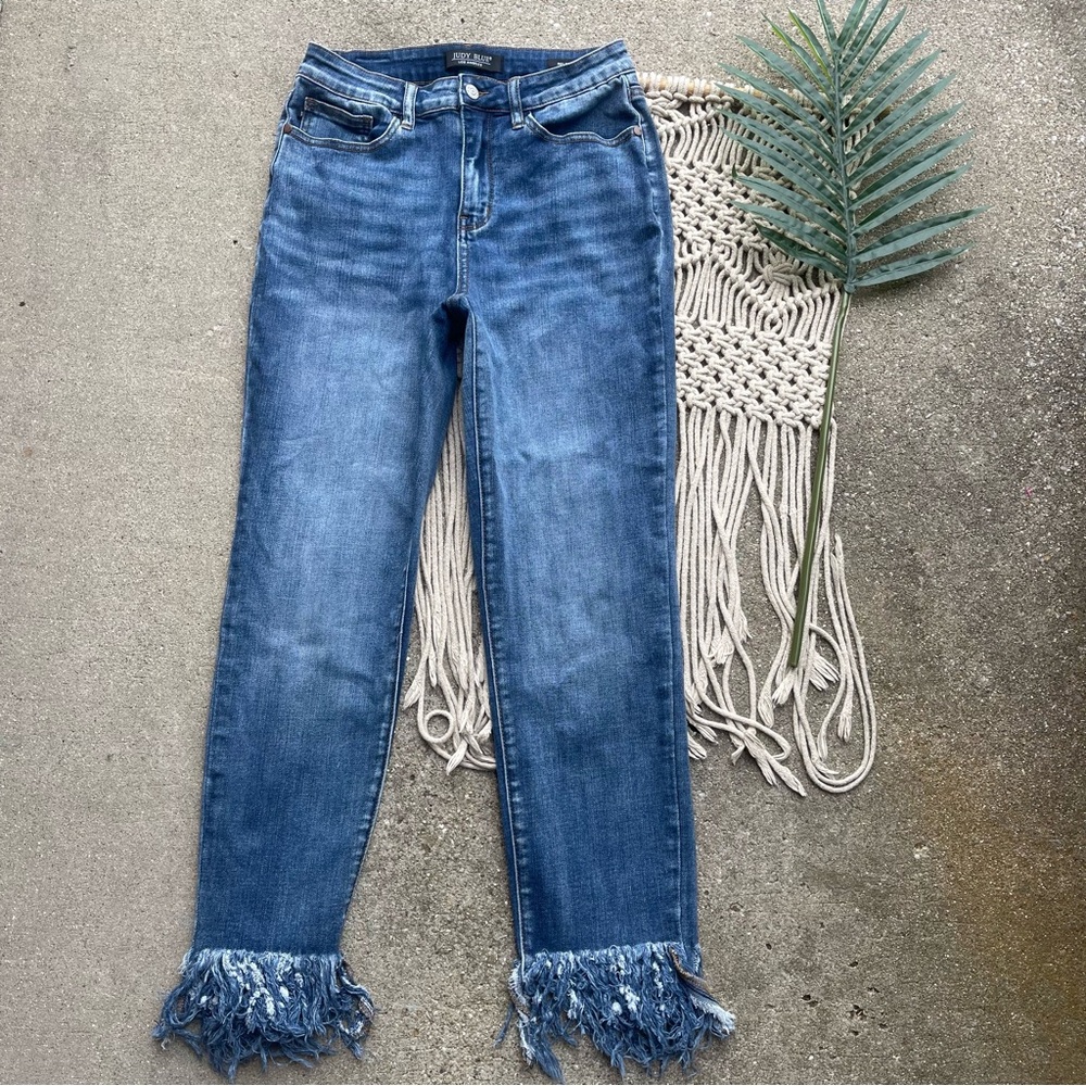 Judy Blue Frayed Bottom Jeans Size 5 / 28 - Picture 2 of 6